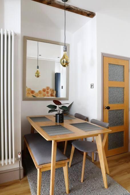 ברייטון Stunning 2 Bedroom Flat 8Min Walk From The Beach מראה חיצוני תמונה
