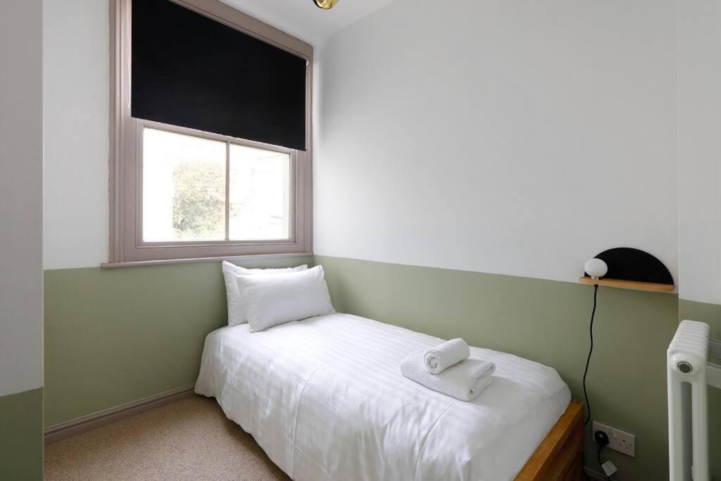ברייטון Stunning 2 Bedroom Flat 8Min Walk From The Beach מראה חיצוני תמונה